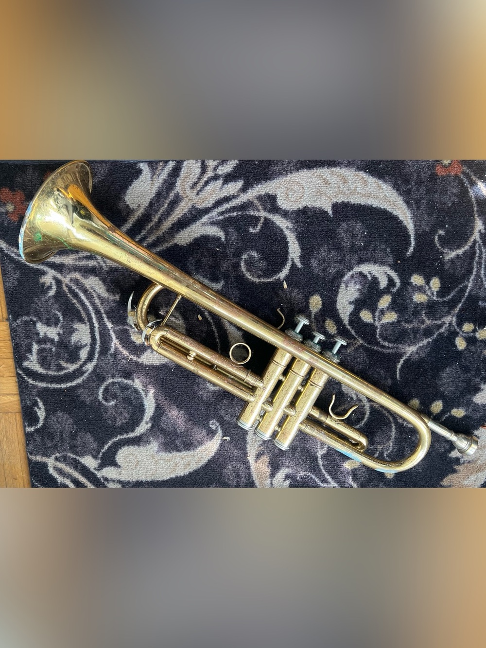 Vintage Brass Trumpet Accent - Gold Finish